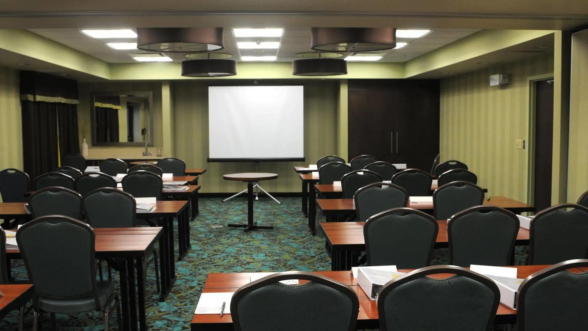 Hampton Inn & Suites By Hilton Dartmouth - Halifax Otel